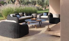 The combination coffee table and ottoman should also, preferably, be configured so that its individual components can be attractively deployed as separate coffee table/ottomans, or joined together in one aesthetically pleasing combination. Nesting Tables A Fun Combo Of Heights Manutti