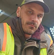 The prettiest sight to me. . Square body's as far as the eye can see. .  #cruisin 🤎