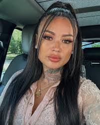 Mike Hemenway's Instagram, Twitter & Facebook