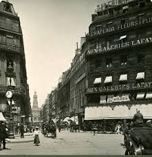 Paris La Rue De La Chaussee D Antin Vue En Direction De L Eglise De La Sainte Trinite En 1906 Paris Photos Paris History Lafayette Paris