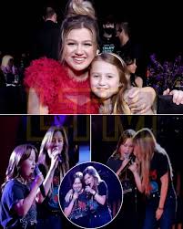 Wait... is that her daughter?” — Kelly Clarkson's 11-year-old stuns Vegas crowd with surprise duet. Just moments into her postponed residency return, Kelly Clarkson brought out an unexpected guest — her daughter,