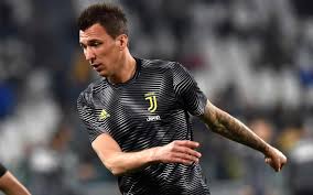 Almanya'da wolfsburg ve bayern münih, i̇spanya'da atletico madrid gibi takımlarda forma. Calciomercato Mandzukic Gradisce Il Milan Per Gennaio