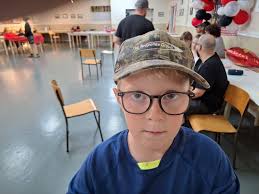 Last night we had the pleasure to celebrate as one of our own (Darrell  Osmond) and is lovely bride to be (Michaela Boyd) hosted an I DO barbecue!  Everyone had a load