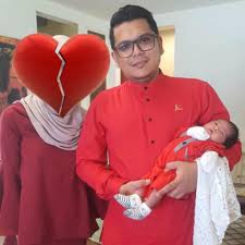 Dalam islam, hak berkaitan penjagaan si kecil dinamakan sebagai hadhanah. Yang Bercerai Kita Bukan Anak Bila Gagal Hak Penjagaan Tolonglah Peduli Sama Mingguan Wanita