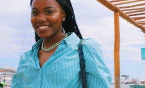 Meet Julia Speer: Creative, Emotional Explorer & Radical Self-acceptance  Advocate