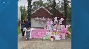 See more ideas about baby shower, shower, baby. Houston Couple Welcomes First Child With Drive Thru Baby Shower Khou Com