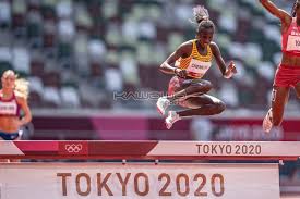 Hyvin kiyeng of kenya and mekides abebe of ethiopia in action. Irvdnamiscsjlm