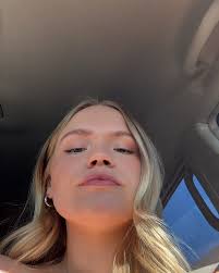 Turning 28 means a moment for ✨me✨