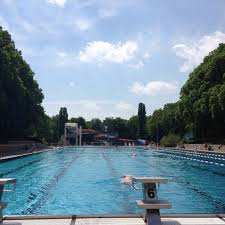 Schon am freitag (04.06.2021) soll das freibad am bambados ebenfalls öffnen. Stadionbad Pool In Dutzendteich
