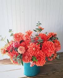Maybe you would like to learn more about one of these? Living Coral Floral Inspiration For Pantone S Color Of The Year Lovenfresh