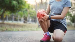 A hyperextended knee occurs when the knee is forced to go beyond the natural range of motion, due to high stress placed on the knee ligaments. What Is The Significance Of A Hyperextended Knee Recovery Pt