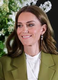 Princess of Wales Honors British Design at Queen Elizabeth II Award