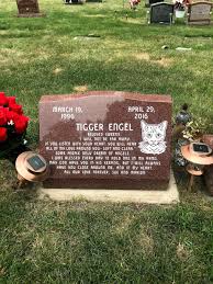 The cemetery has been here since 1948. Aarrowood Pet Cemetery 24090 Us 45 Vernon Hills Il 60061 Usa
