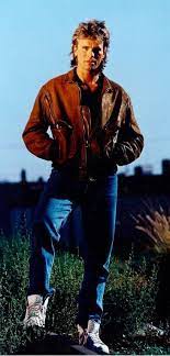 Pin By Manuel Montiel On Richard Dean Anderson Richard Dean Anderson Macgyver Macgyver Richard Dean Anderson