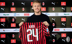 Simon kjaer has terminated his loan deal with italian side atalanta bc, and has now joined ac milan on loan. Official Kjaer Joins Milan On A Six Month Loan Deal With An Option To Buy Rossoneri Blog Ac Milan News