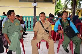 Formasi lain cpns untuk lulusan sma adalah pemeriksa keimigrasian. Kisah Penjaga Sekolah Diangkat Pns Bengkulu Ekspress