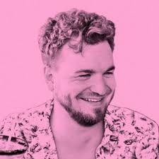 Andrew Scalia (@friendlywhitegay)