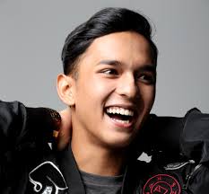أيمان تينو) merupakan seorang penyanyi lelaki malaysia. A1m477 Jadi Milik Aiman Tino Kingnakkabo