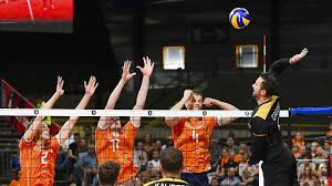 Om du söker resultat för andra tävlingar med namnet em,välj din sport i toppmenyn eller . Deutsches Team Trifft Bei Volleyball Em Auf Weltmeister Polen