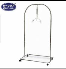 Selain itu ayunan bayi ini juga memiliki rangka besi yang kokoh sehingga anda tidak perlu khawatir anak anda jatuh dari ayunan akibat dari rangka yang kurang kuat. Tiang Ayunan Bayi Stainless My Dear Spring Cot Perlengkapan Bayi Tidur Bayi Anak Lainnya Di Carousell