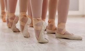 No todas zapatillas de punta para ballet son rosas. Gasta Millones En Zapatillas De Ballet Punto Por Punto