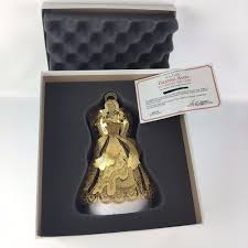 Get the lowest price on your favorite brands at poshmark. Danbury Mint Celestial Angel 23k Gold Christmas Tree Topper Box Certificate 9 In Gold Christmas Tree Topper Gold Christmas Tree Gold Christmas