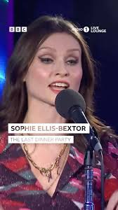 Comeback queen Sophie Ellis-Bextor covers the Last Dinner Party, another  act who’s having a moment right now, #SophieEllisBextor #theLastDinnerParty