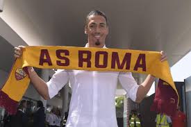 1 i due numeri indicano le presenze e le reti segnate,. Smalling Indossera La Maglia Numero 6