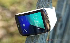 Espn companion para gear s2 es compatible solo con el nuevo samsung gear s2. Samsung Gear S Review Between Two Worlds User Interface Watchface Designs