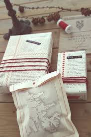 Book Page Wrap 10 Creative Gift Wrap Ideas That Look More Complicated Than They Are Photos Tina Ramchandani Gift Wrapping Creative Gift Wrapping Gifts