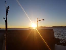 The sunset limited's ambition is undercut by arch dialogue and a claustrophobic setting, but tommy lee jones and samuel l. Best Place For The Sunset Picture Of Ladekaia Trondheim Tripadvisor