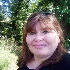 Nicole Spatz's Instagram, Twitter & Facebook