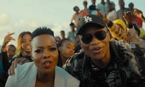 Elle signe également les paroles en zulu de cette chanson. Jerusalema La Priere En Zulu Qui Fait Danser Le Monde Entier Terresainte Net