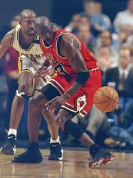 Nike air jordan xxxiii se black basket ball shoes cd9560 006 mens size 11top rated seller. Kicks On Court Classic Every Air Jordan That Michael Jordan Played In Nice Kicks Michael Jordan Photos Michael Jordan Michael Jordan Basketball