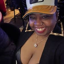 Nicole Billups's Instagram, Twitter & Facebook