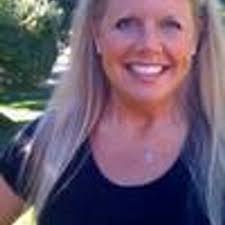 Beth Mullin (@beth_dutiel)