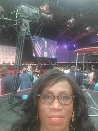 Dee Tolbert's Instagram, Twitter & Facebook