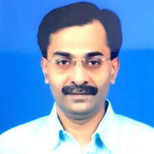 Grateful for a few minutes with the powerhouse Dona Sarkar at #MSIgnite to  talk about the amazing capabilities of our #MicrosoftPartners and how  they're enabling Microsoft to meet customer needs.