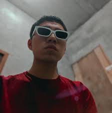 Marc Montana's Instagram, Twitter & Facebook