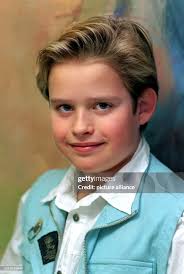 Leon Brumen aus Kaiserslautern posiert für die Kamera: Die James... News  Photo