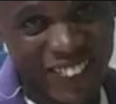 In 2013, an artist painted an imagination of Messi. In 2019, Messi made it  come true. Both involved Barca vs Betis. Amazing. #FCBarcelona #ForcaBarca  #LeoMessi