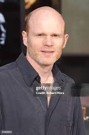 Robert Coller's Instagram, Twitter & Facebook