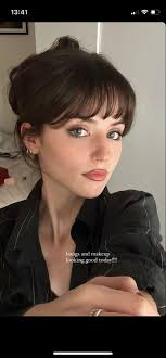 Daisy Lawrence (dizzlawrence)