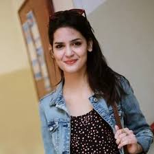 Pakistani Vj To Make Bollywood Debut With Manisha Pakistani Models Madiha Imam Celebrities