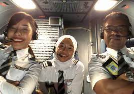 Now, let's meet the three women who are the first female cadets with malaysia airlines. This Made My Day Veteran Malaysian Pilot Quits To Fly With Daughters Malaysia News Asiaone