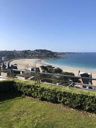Important fishing port, but the main maritime business is offshore oil support. Roadshow Lannion Diamond