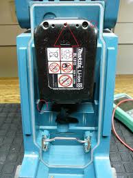 Protective bumper guards against impact. Makita Bmr102 Radio Geht Nicht Atlas Multimedia Wir Lieben Reparaturen Seit 1992