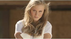 Zara Larsson Debuts New Single Carry You Home Jon Ali S Blog Zara Larsson Zara Beauty