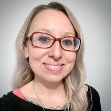 Kristin Houser's Instagram, Twitter & Facebook