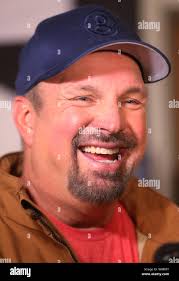 Brooks garth hi-res stock photography and images